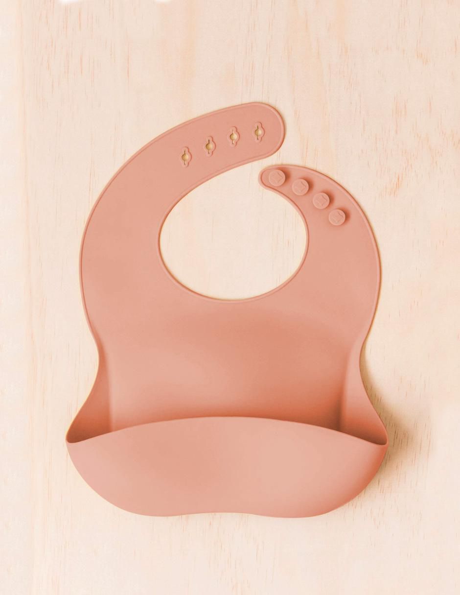 Babero amababy liso sin licencia silicón